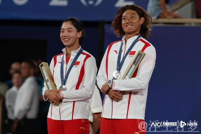 郭思彤与石浩玥摘得混双技术自选银牌